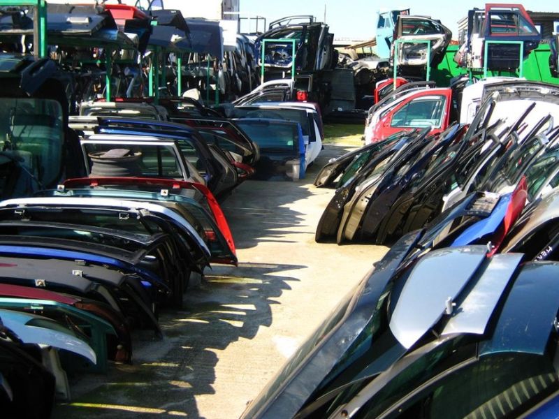 Ricambi auto usati con garanzia: motori, cambi e carrozzeria